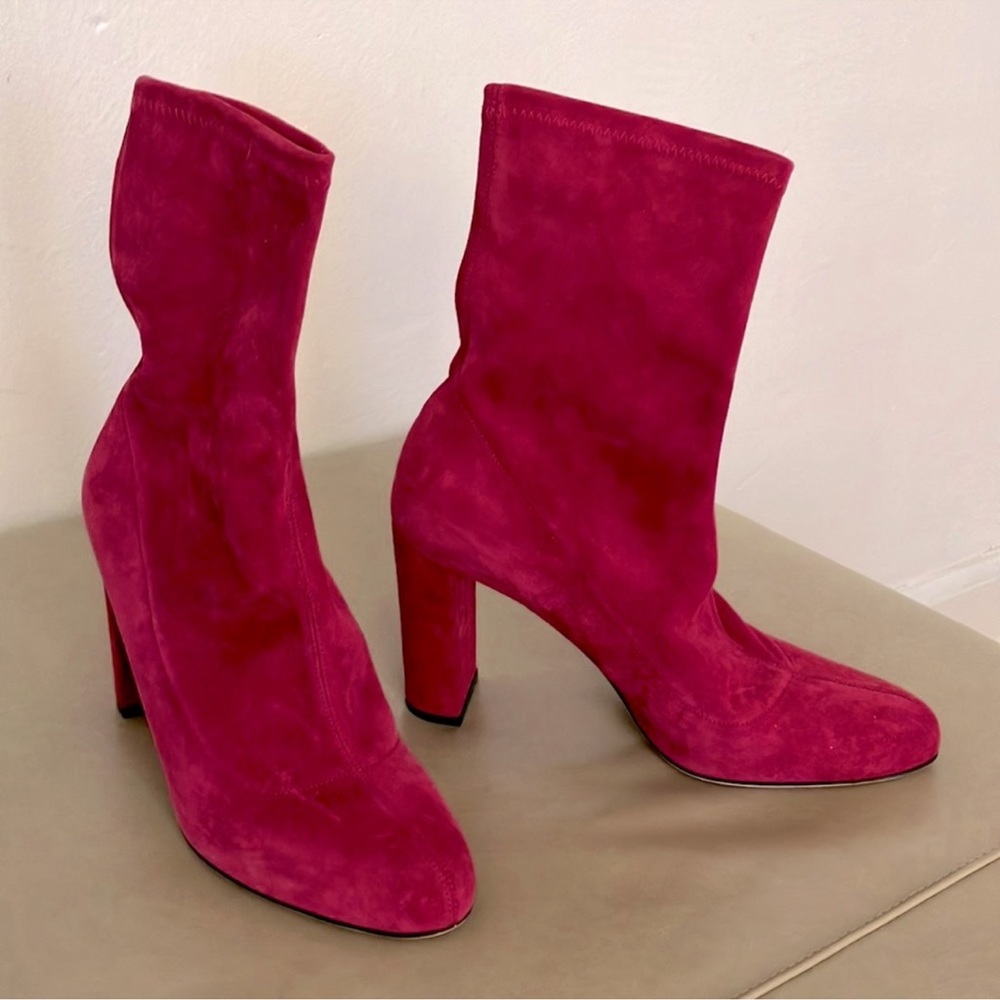 Beautiful Oscar Tiye suede stretch booties - Picture 5 of 10